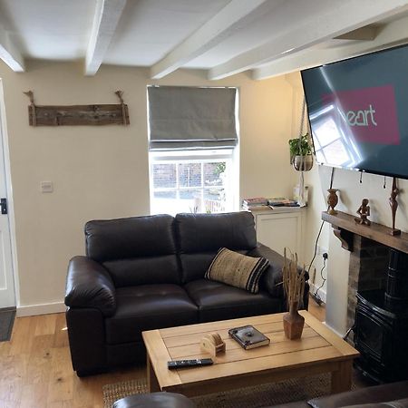 Bramble Cottage With Free Parking Bridgnorth Exteriör bild